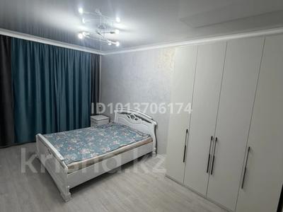 3-комнатная квартира · 72 м² · 9/10 этаж, мкр Юго-Восток, Дюсенбекова 53/8 за 250 000 ₸ в Караганде, Казыбек би р-н