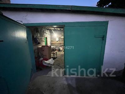 Отдельный дом · 4 комнаты · 298 м² · 4.7 сот., Кондитерская 29 — Бухар жырау за 32 млн ₸ в Караганде, Казыбек би р-н