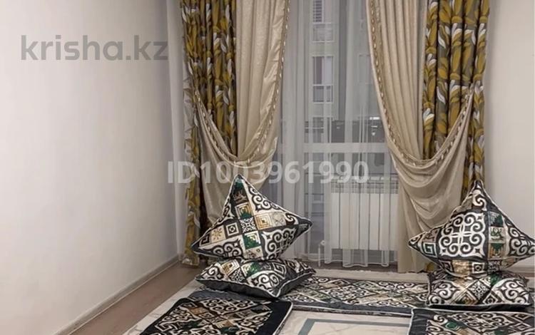 2-бөлмелі пәтер · 70 м² · 7/9 қабат, Шымкент көшесі 10/3 — Жаңа қала каскад дом туран молға қарама қарсы, бағасы: 140 000 ₸ в Туркестане — фото 2