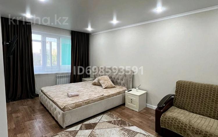 1-комнатная квартира · 40 м², мкр 11 15 за 10 000 ₸ в Актобе — фото 2