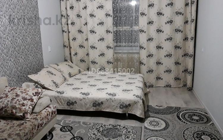 1-бөлмелі пәтер, 40 м², 7/9 қабат ай сайын, мкр 11 115, бағасы: 150 000 〒 в Актобе, мкр 11 — фото 10