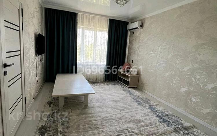 3-комнатная квартира, 60 м², 4/5 этаж помесячно, Карасу 57