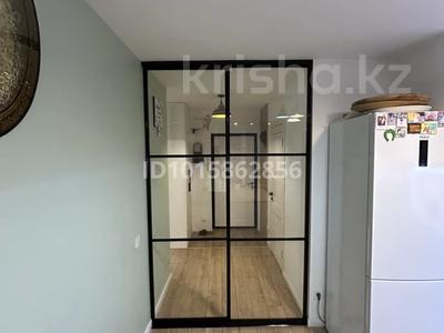 2-комнатная квартира · 80 м² · 5/25 этаж, микрорайон Байкена Ашимова 22 за 35 млн ₸ в Караганде, Казыбек би р-н