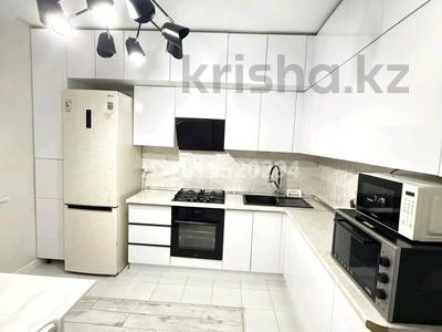2-бөлмелі пәтер · 70 м² · 2/10 қабат, Нұрсая ш/а., Т. Жумагалиева 10, бағасы: 31 млн ₸ в Атырау, мкр Нурсая
