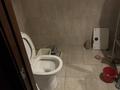Свободное назначение, офисы, салоны красоты, медцентры и аптеки, образование, развлечения, конференц-залы, кабинеты и рабочие места, студии · 137.6 м² за 450 000 ₸ в Алматы, Медеуский р-н — фото 11