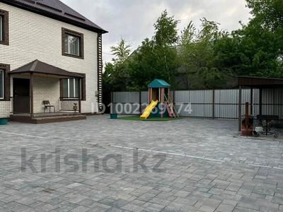 Коттедж 210кв.участок 4.5с · 210 м² за 90 млн ₸ в Костанае