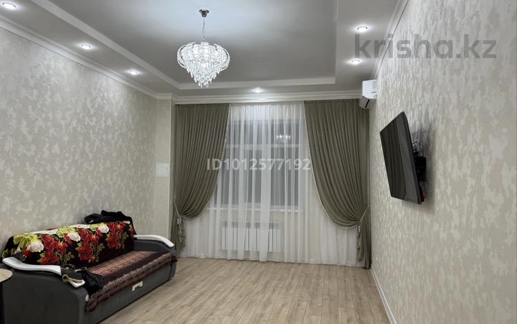 3-комнатная квартира · 105 м² · 2/8 этаж, 32А мкр 4 — Унивеситет Есенова за 20 000 ₸ в Актау — фото 2