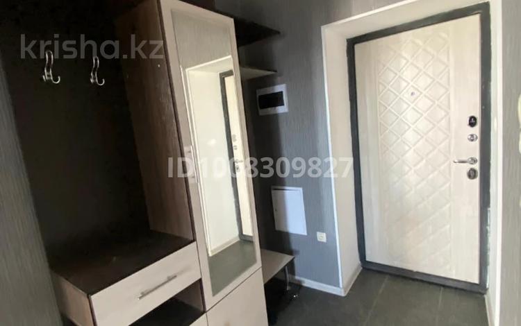 2-комнатная квартира · 43 м² · 7/10 этаж, Кумисбекова 11 — Джангильдина за 250 000 ₸ в Астане, Сарыарка р-н — фото 2
