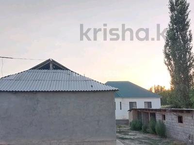 Отдельный дом · 4 комнаты · 160 м² · 16 сот., Ә.Молдағулова 11а — С.Тәжтаев за 12 млн ₸ в Кутарысе