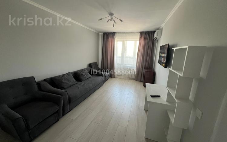 1-комнатная квартира · 33 м² · 3/5 этаж, мкр №4 27 — Абая Правды за 220 000 ₸ в Алматы, Ауэзовский р-н — фото 2