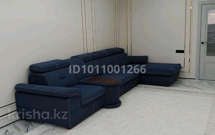 3-бөлмелі пәтер · 103 м² · 9/10 қабат, Самал 72/4, бағасы: 43 млн ₸ в Уральске — фото 16