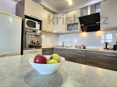 3-бөлмелі пәтер · 90 м² · 13 қабат, Толе би 286/1, 286/3, 286/5, 286/6, 286/8, бағасы: 350 000 ₸ в Алматы, Алмалинский р-н
