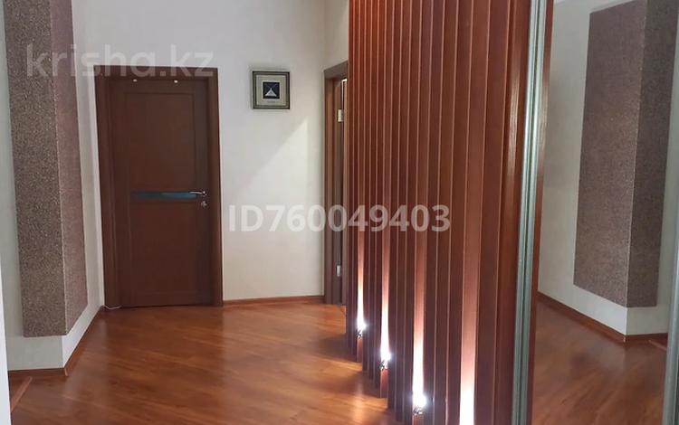 3-бөлмелі пәтер · 145 м² · 9/28 қабат, Желтоксан 2/2 — Набережная, бағасы: 75 млн ₸ в Астане, Сарыарка р-н — фото 4