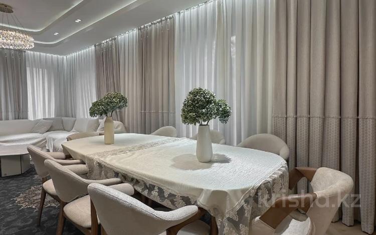 4-комнатная квартира · 181 м² · 2/3 этаж, Егора Редько 3 за 220 млн ₸ в Алматы, Наурызбайский р-н — фото 8
