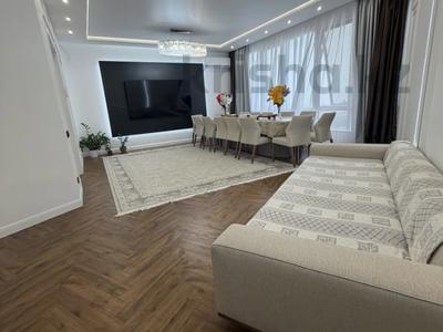 4-комнатная квартира · 170 м² · 12/22 этаж, Аль-фараби за 240 млн ₸ в Алматы, Бостандыкский р-н