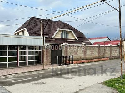 Отдельный дом · 4 комнаты · 200 м² · 4 сот., 8-й микрорайон, Калинина 23 — Павлова за 75 млн ₸ в Шымкенте, Туран р-н