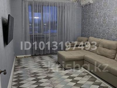 2-комнатная квартира · 80 м² · 3/7 этаж, Назарбаева 233/2 — Памятник М.Маметова за 300 000 ₸ в Уральске