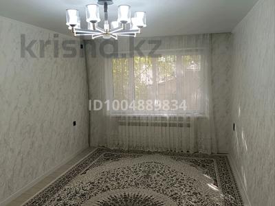 2-комнатная квартира · 58.3 м² · 1/5 этаж, Казыбек би 196 А — Возле школы √35 за 24 млн ₸ в Шымкенте, Туран р-н