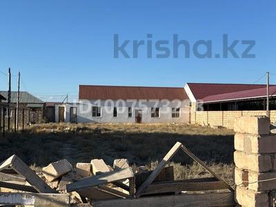 Отдельный дом · 2 комнаты · 69.4 м² · 10 сот., IV квартал 39/1 — IV квартал за 6 млн ₸ в Саина Шапагатовой