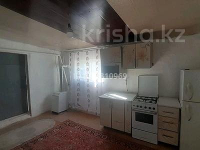 Отдельный дом · 3 комнаты · 70 м², Айман Шолпан 17 за 80 000 〒 в Актобе, жилой массив Заречный-3