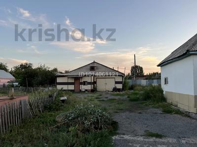 Жеке үй · 4 бөлме · 80 м² · 40 жүзд., Пушкина 51а — Пушкина, бағасы: 100 млн ₸ в Аксу