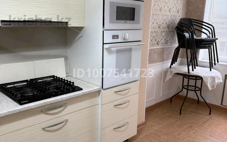 3-бөлмелі пәтер · 70 м² · 5/5 қабат, 9-й мкр 11, бағасы: 19 млн ₸ в Актау — фото 2