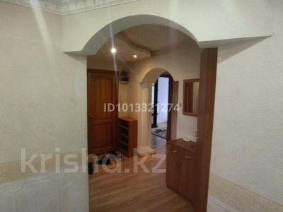 3 комнаты · 98 м² · 5/5 этаж, Габдулина 6б за 93 000 ₸ в Астане, р-н Байконур