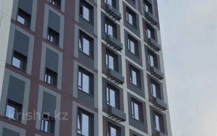 1-комнатная квартира · 37.5 м² · 4/9 этаж, Есенберлина 94 за 22 млн 〒 в Усть-Каменогорске — фото 2