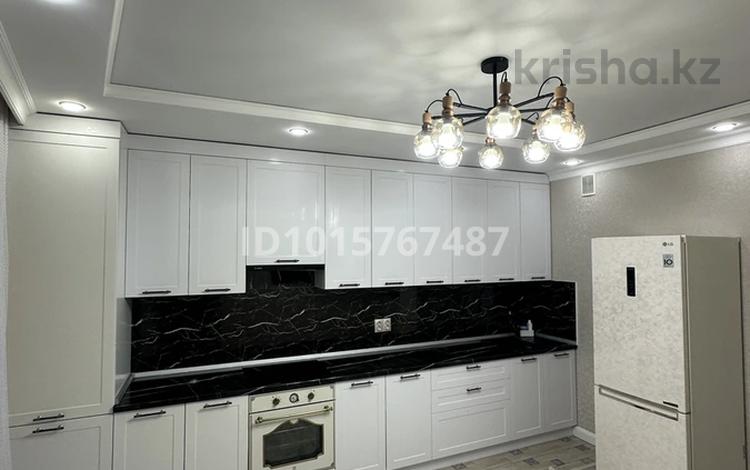2-бөлмелі пәтер · 70 м² · 8/9 қабат, Алтын орда ш/а. 11л, бағасы: 31.5 млн ₸ в Актобе, мкр. Алтын орда — фото 2