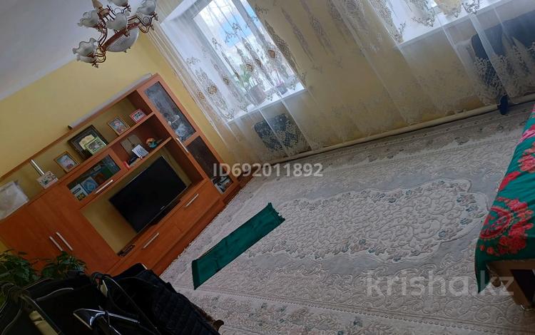 3-комнатная квартира · 90 м² · 2/2 этаж, Темиржолшилар 93 за 19 млн ₸ в Усть-Каменогорске, Ульбинский — фото 2