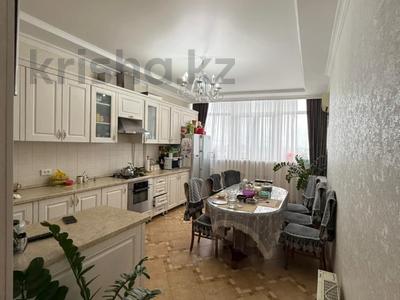 3-бөлмелі пәтер · 105.9 м² · 8/11 қабат, ул. Есет Батыра, бағасы: 38 млн ₸ в Актобе