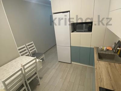 1-комнатная квартира, 38 м², 6/8 этаж помесячно, Байтурсынова 47 — Байтурсынова, Жургенова, Новый Вокзал за 180 000 〒 в Астане, Алматы р-н