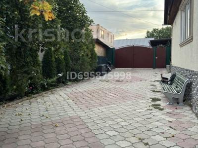 Жеке үй · 6 бөлме · 180 м² · 8 жүзд., Заря Востока ш/а. 12 — Уябаева, бағасы: 98 млн ₸ в Алматы, Алатауский р-н