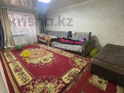 3-бөлмелі пәтер · 61.7 м² · 2/2 қабат, Сакен Сейфуллина 1/13 — Этажка прямо возле дороги,рядом Халық-2, бағасы: 12 млн ₸ в Шу