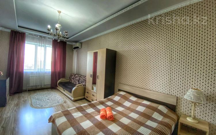 1-комнатная квартира · 50 м² · 7/12 этаж, Алии Молдагуловой 3 за 8 000 ₸ в Актобе — фото 2