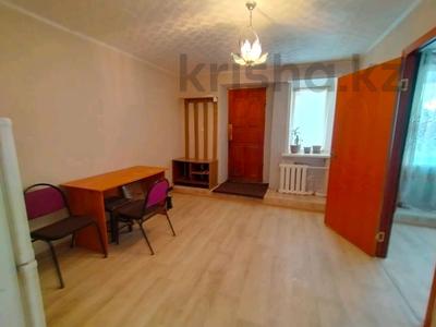 4-комнатная квартира · 80 м² · 1/5 этаж, Бухар-Жырау 12 за 15 млн 〒 в Павлодаре