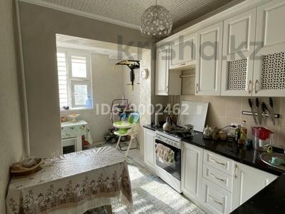 2-комнатная квартира · 56 м² · 2/5 этаж, 12-й мкр 25 за 17 млн ₸ в Актау