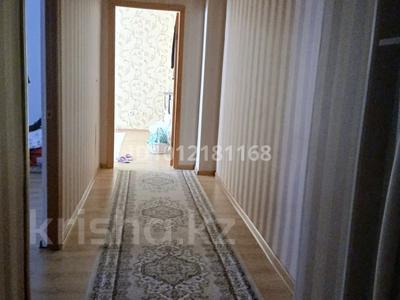 2-бөлмелі пәтер · 65 м² · 4/5 қабат, Мкр. Нурсая 102, бағасы: 22 млн ₸ в Атырау, мкр Авангард-2