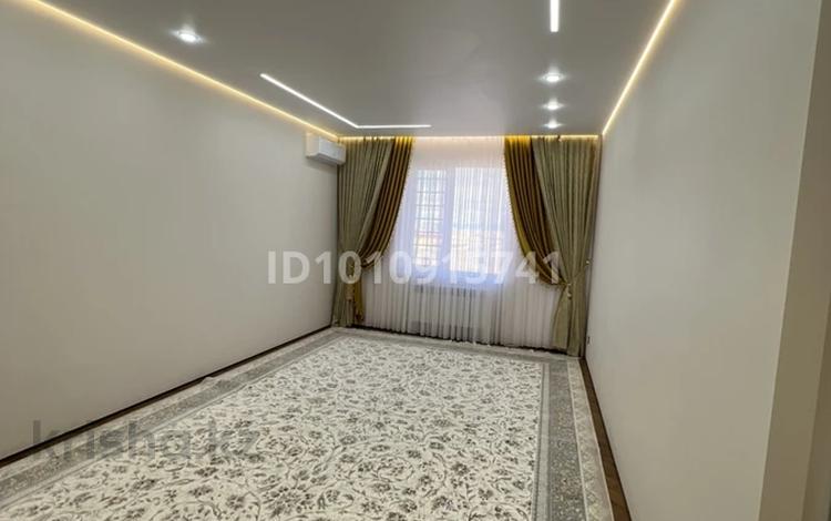 3-бөлмелі пәтер · 90 м² · 6/6 қабат, Торегали Кадыров 4, бағасы: 30 млн ₸ в Жанаозен — фото 2