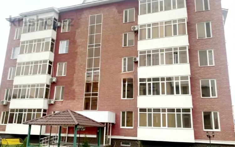 4-бөлмелі пәтер · 200 м² · 4/5 қабат, МКР. НОВЫЙ КАРАТАЛ — ВОЗЛЕ ПРЕЗИДЕНТСКОЙ ШКОЛЫ, бағасы: 139 млн ₸ в Талдыкоргане — фото 4