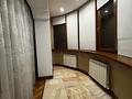 3-комнатная квартира · 160 м² · 6/8 этаж, Достык 13 за 400 000 ₸ в Астане, Есильский р-н — фото 14