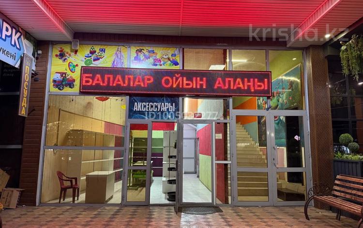 Свободное назначение, офисы, магазины и бутики, склады, салоны красоты, медцентры и аптеки, образование, развлечения · 30 м² за 6.5 млн ₸ в Шымкенте, Абайский р-н — фото 2