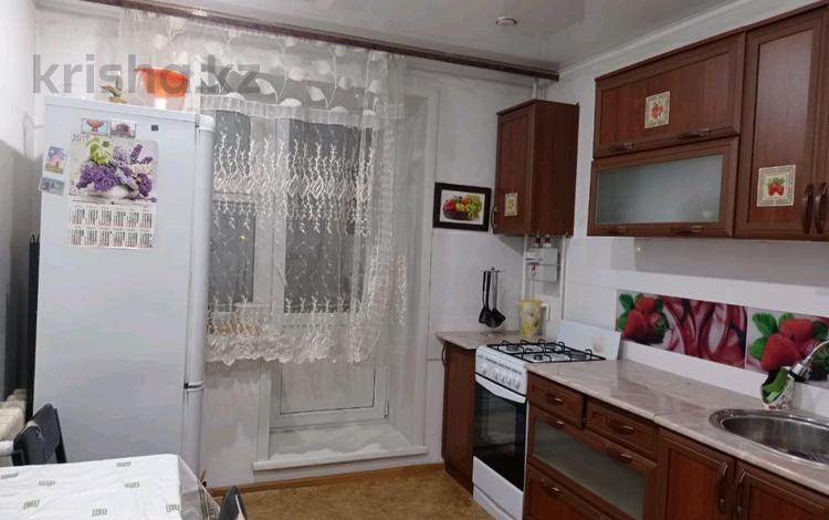 1-комнатная квартира · 43 м² · 3/5 этаж, Жукова за 18.5 млн 〒 в Петропавловске — фото 2