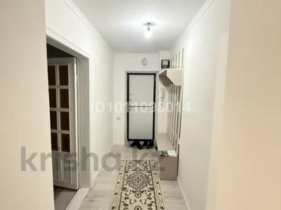 2-бөлмелі пәтер · 60 м² · 4/5 қабат, мкр 12 17, бағасы: 200 000 ₸ в Актобе