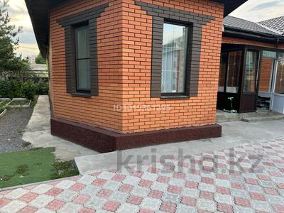 Отдельный дом · 6 комнат · 245 м² · 10 сот., Мұхтар Ауезова 100 — Бокенбай батыр за 76 млн ₸ в Актобе, мкр Авиатор
