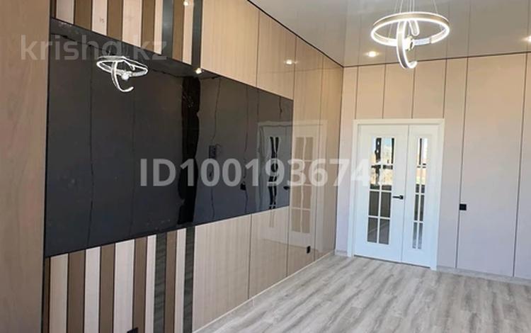 2-бөлмелі пәтер · 93 м² · 9/9 қабат, мкр Шымсити, Байдибек би 10/3, бағасы: 65 млн ₸ в Шымкенте, Абайский р-н — фото 41