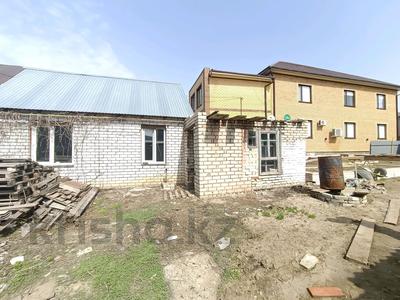 2-комнатная квартира, 40.8 м², 1/1 этаж, Назарбаева за 3.8 млн 〒 в Уральске