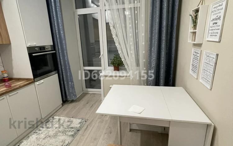 1-комнатная квартира · 40 м² · 4/9 этаж, Коргалжынское шоссе 15/1 за 250 000 ₸ в Астане, Есильский р-н — фото 2