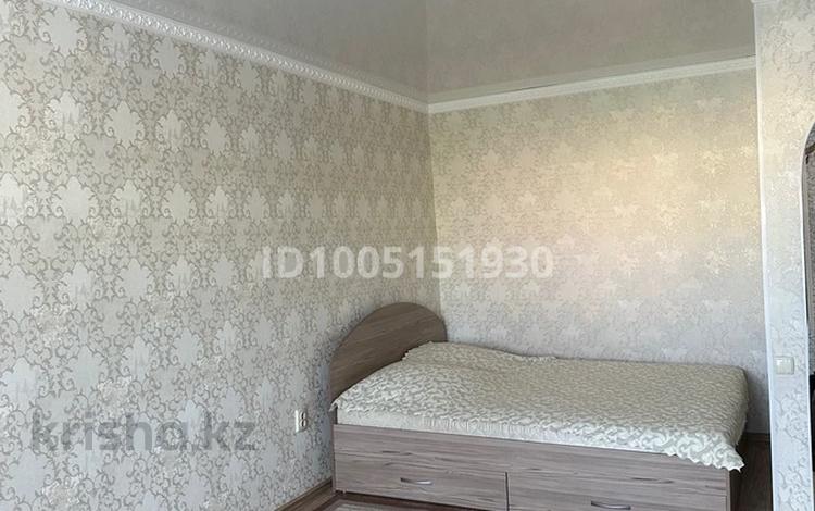1-бөлмелі пәтер · 40 м² · 2/5 қабат, проспект Назарбаева 244/1, бағасы: 140 000 ₸ в Уральске — фото 2