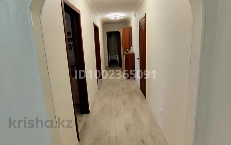 3-бөлмелі пәтер · 72 м² · 5/10 қабат, Затаевича 77/а, бағасы: 29.5 млн ₸ в Караганде — фото 2